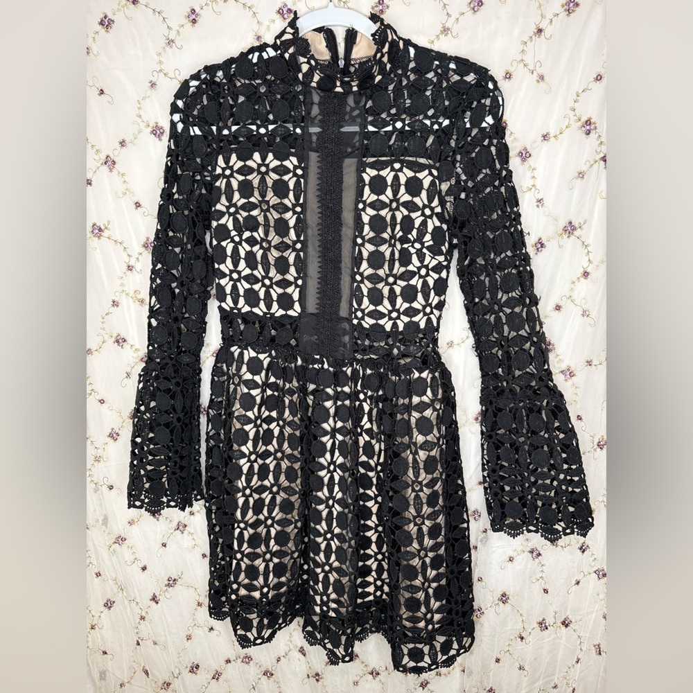 Elegant Black Lace Long Sleeve Dress